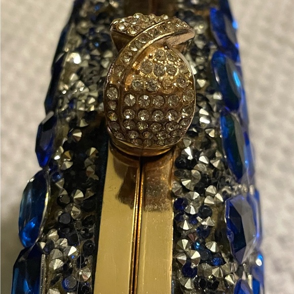 Blue Crystal Gemstone Clutch Purse for Women With Round Pearl Clasp - Picture 5 of 8